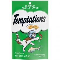 Temptations Classic Crunchy and Soft Cat Treats Seafood Medley Flavor, 10162845, 3 OZ Bag