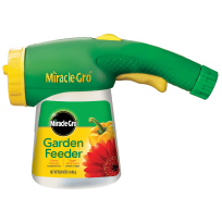Miracle-Gro® Garden Feeder, MR1004102, 1 LB