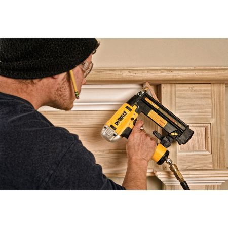 Bomgaars DEWALT Precision Point Brad Nailer 18 Gauge Brad Nailers