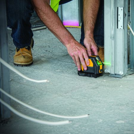 Dewalt dw088lg 12v cross line laser level clearance