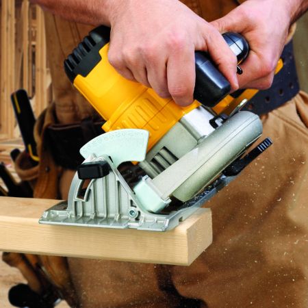 Bomgaars DEWALT Cordless Circular Saw with Brake and Magnesium Shoe Bare Tool Only 20V MAX 6 1 2 IN Circular Saws