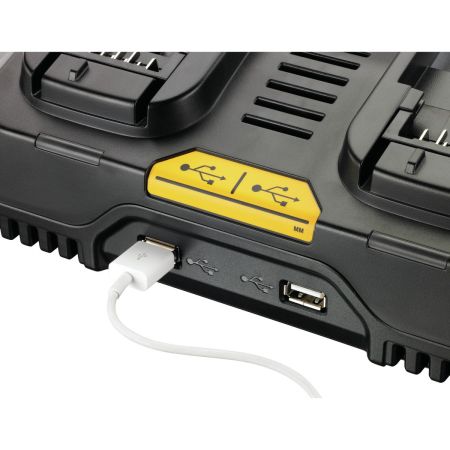 Bomgaars DEWALT 12 20v Max Dual Port Fast Charger Chargers