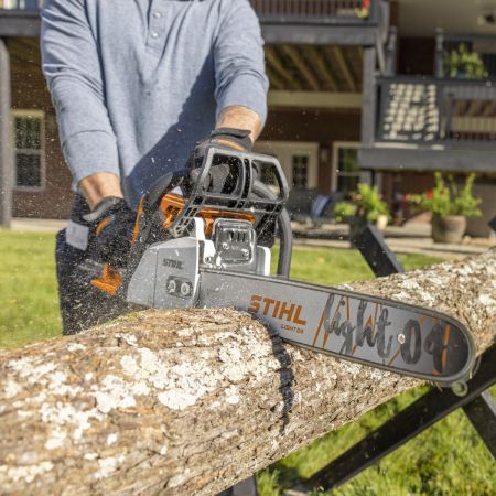 Bomgaars : STIHL MS 250 Gas Chainsaw : Chainsaws