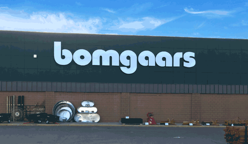 046 - Pipestone Bomgaars