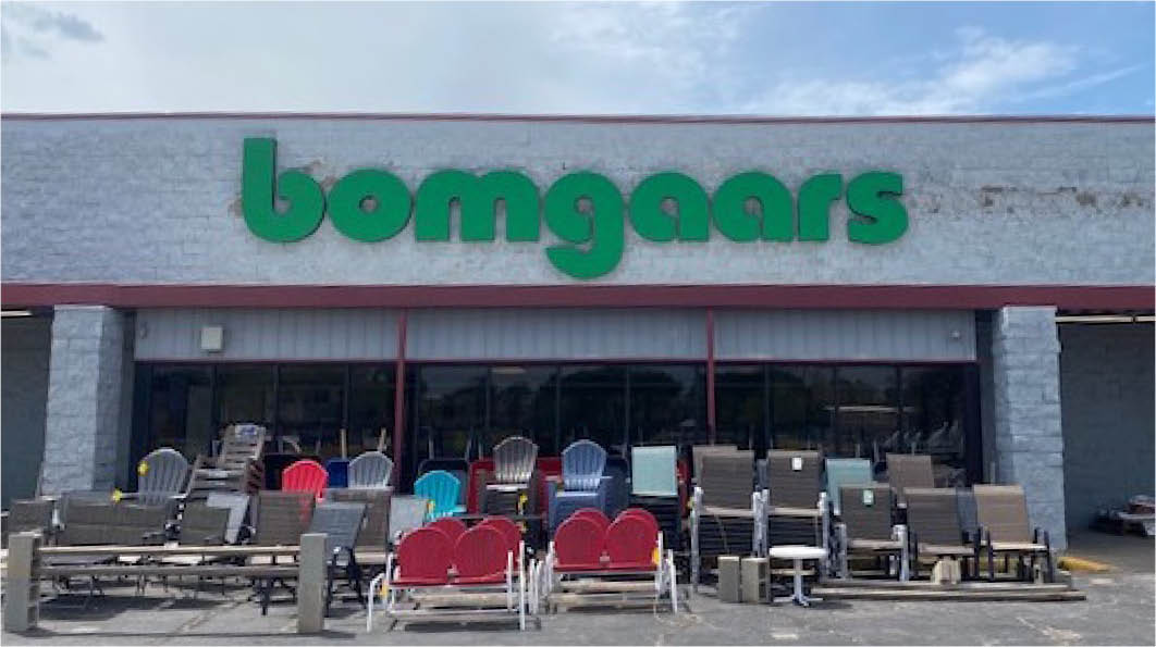 132 - Iola Bomgaars